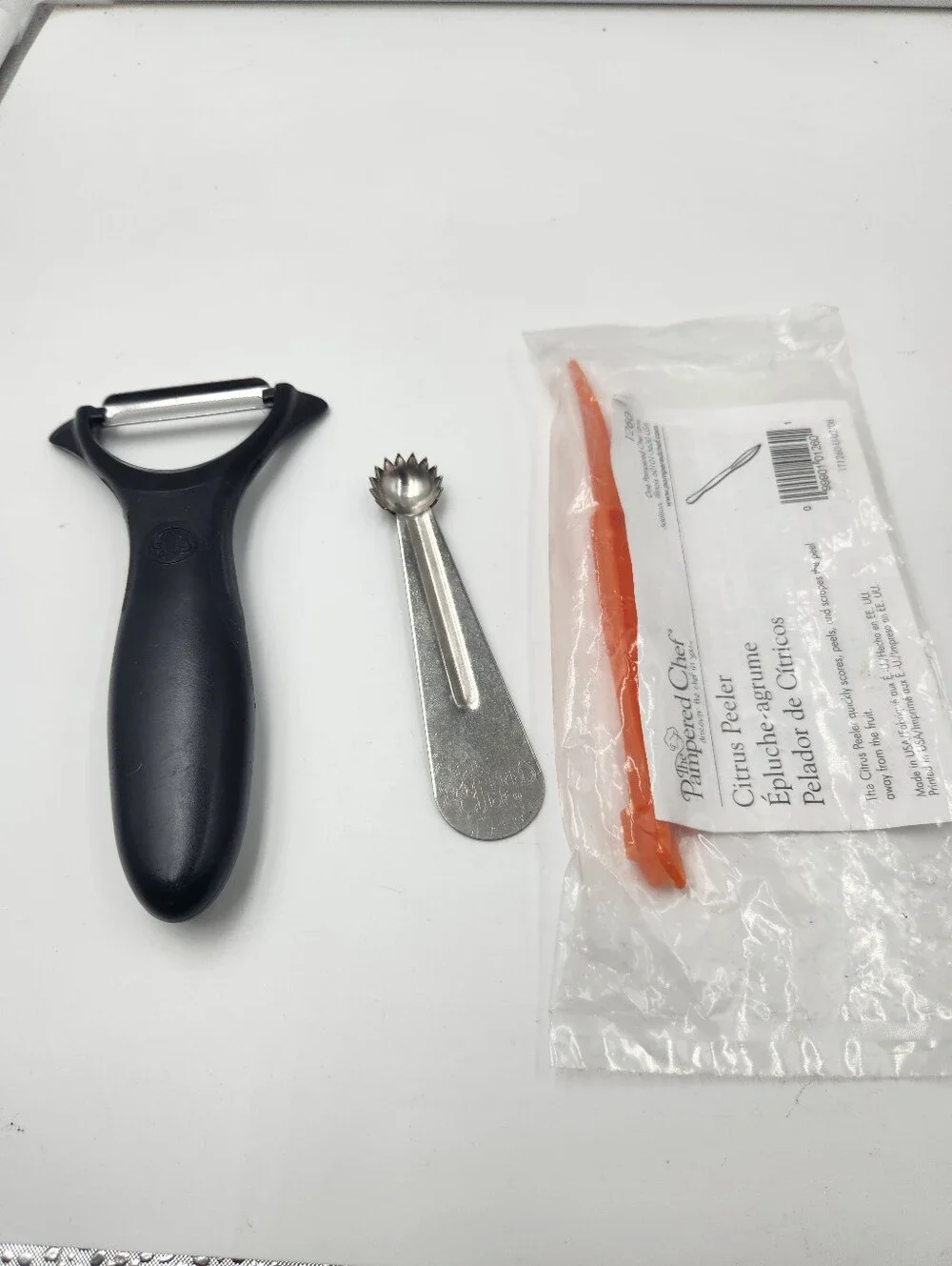 Julienne Peeler PAMPERED CHEF #1115 Serrated, Tomato Corer, And Citrus Peeler